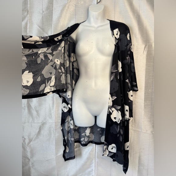 SAVANNAH KAFTAN - Picture 5 of 7